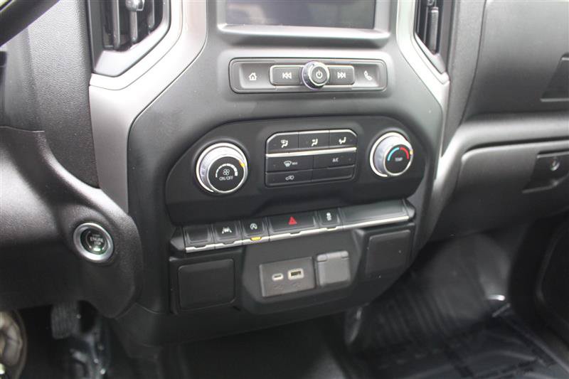 Used 2022 Chevrolet Silverado 1500 W/T w/ Trailering Package AWD/4WD image 13