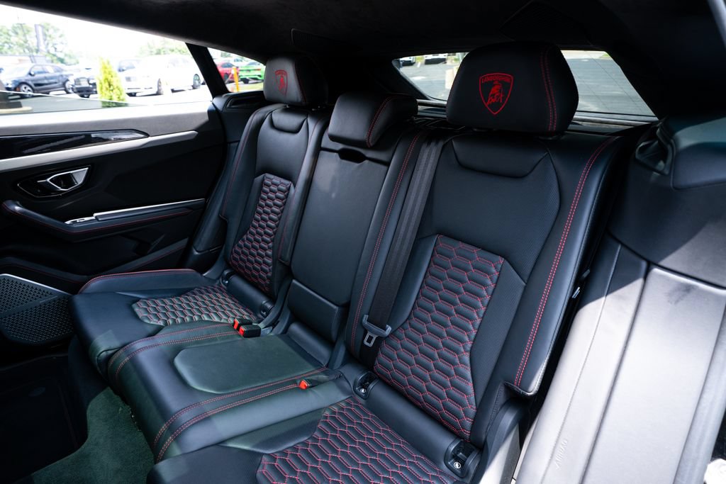 Used 2021 Lamborghini Urus AWD/4WD image 52
