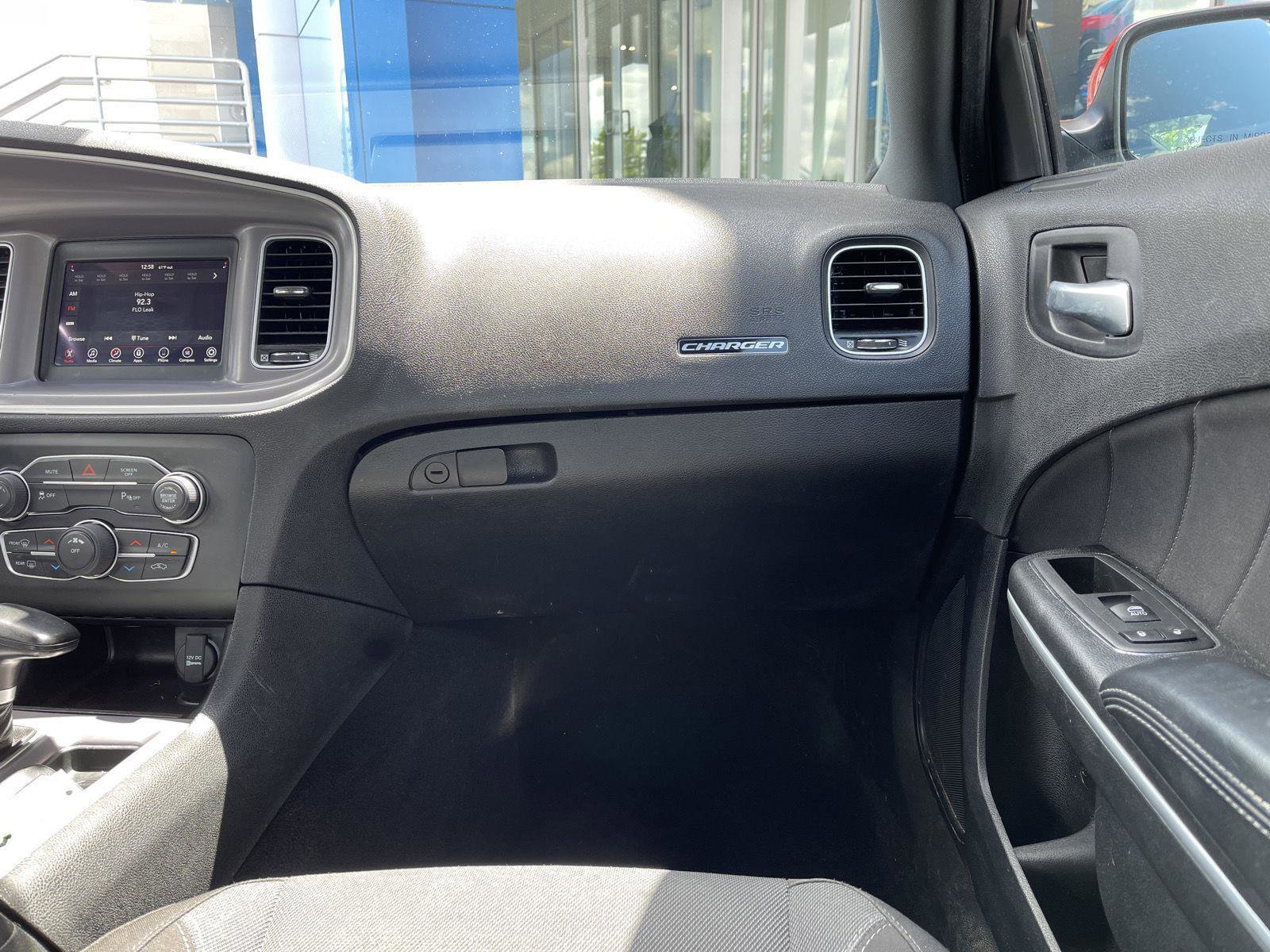 Used 2022 Dodge Charger SXT RWD image 26