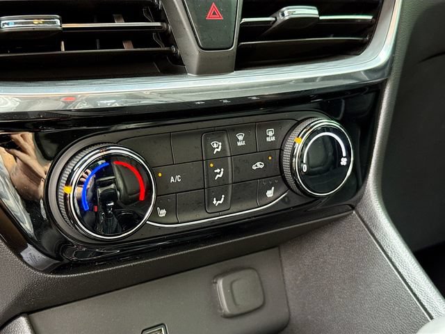 Used 2024 Buick Encore GX Sport Touring w/ Comfort Package FWD image 33
