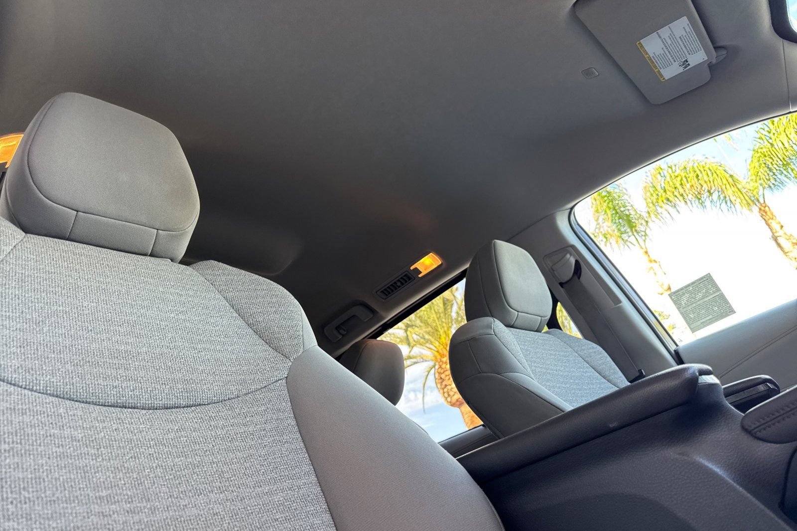 Used 2021 Toyota Sienna LE AWD/4WD image 19