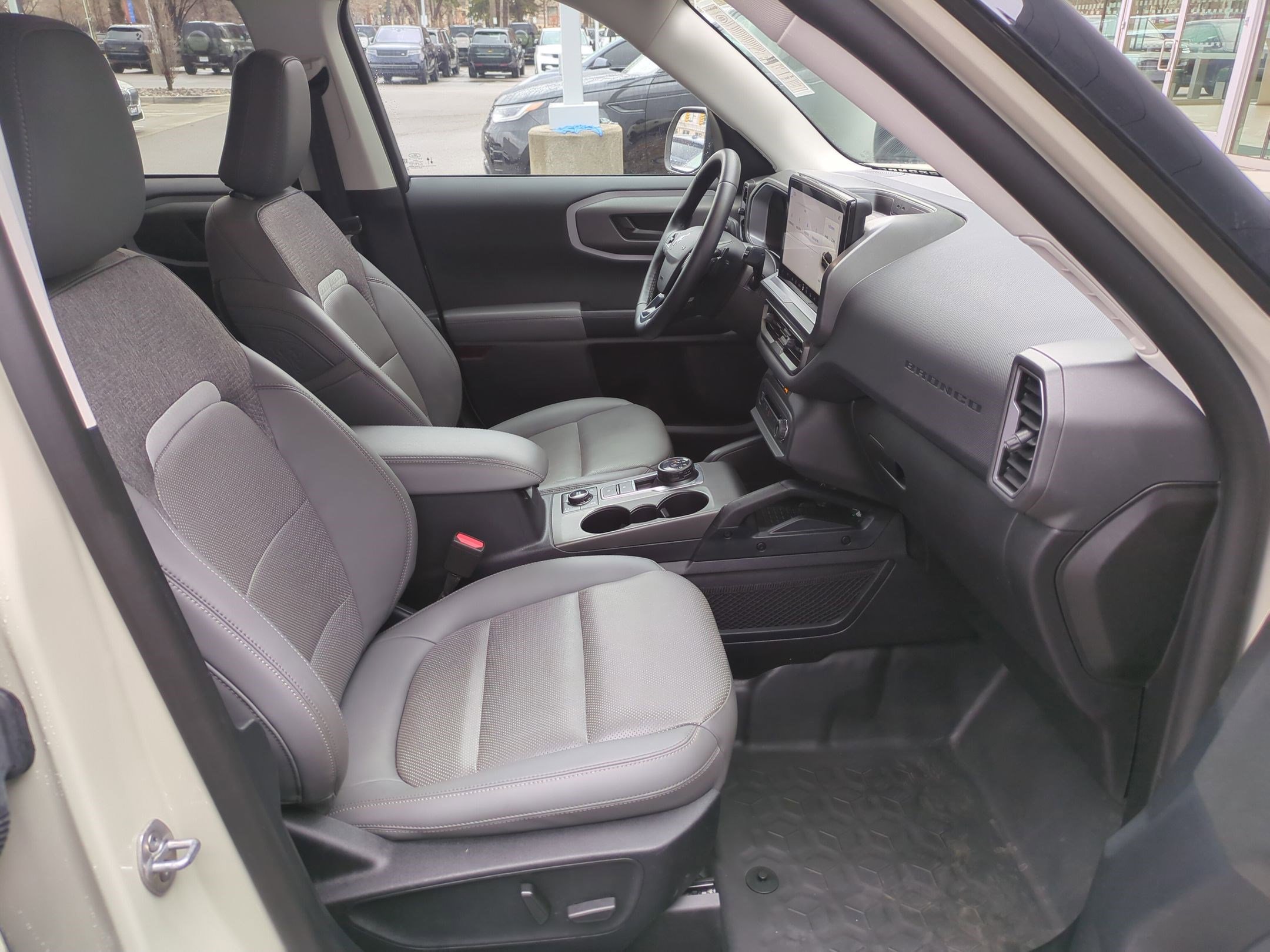 Used 2025 Ford Bronco Sport Badlands image 28