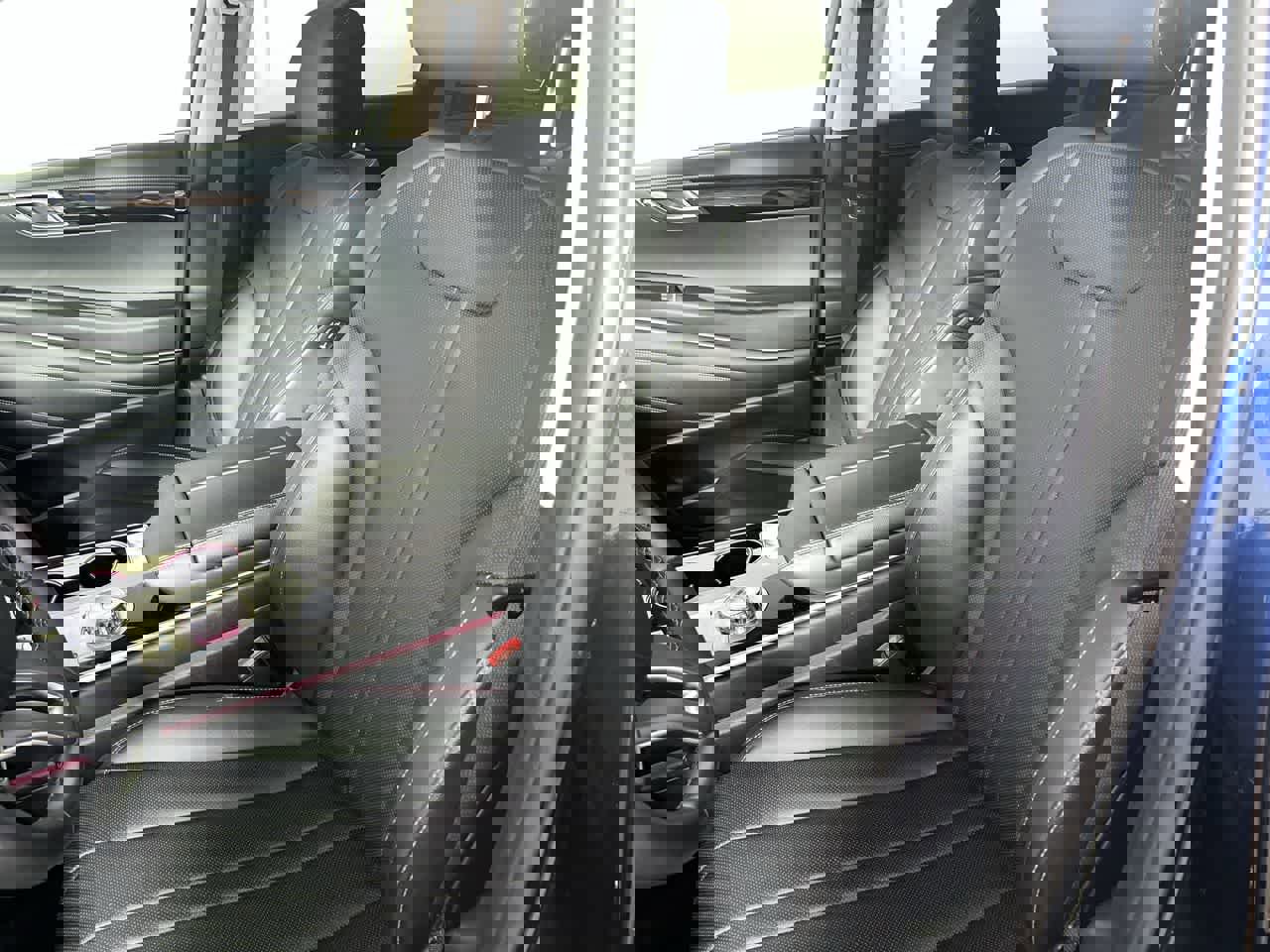 Used 2025 Genesis GV80 2.5T Standard image 15