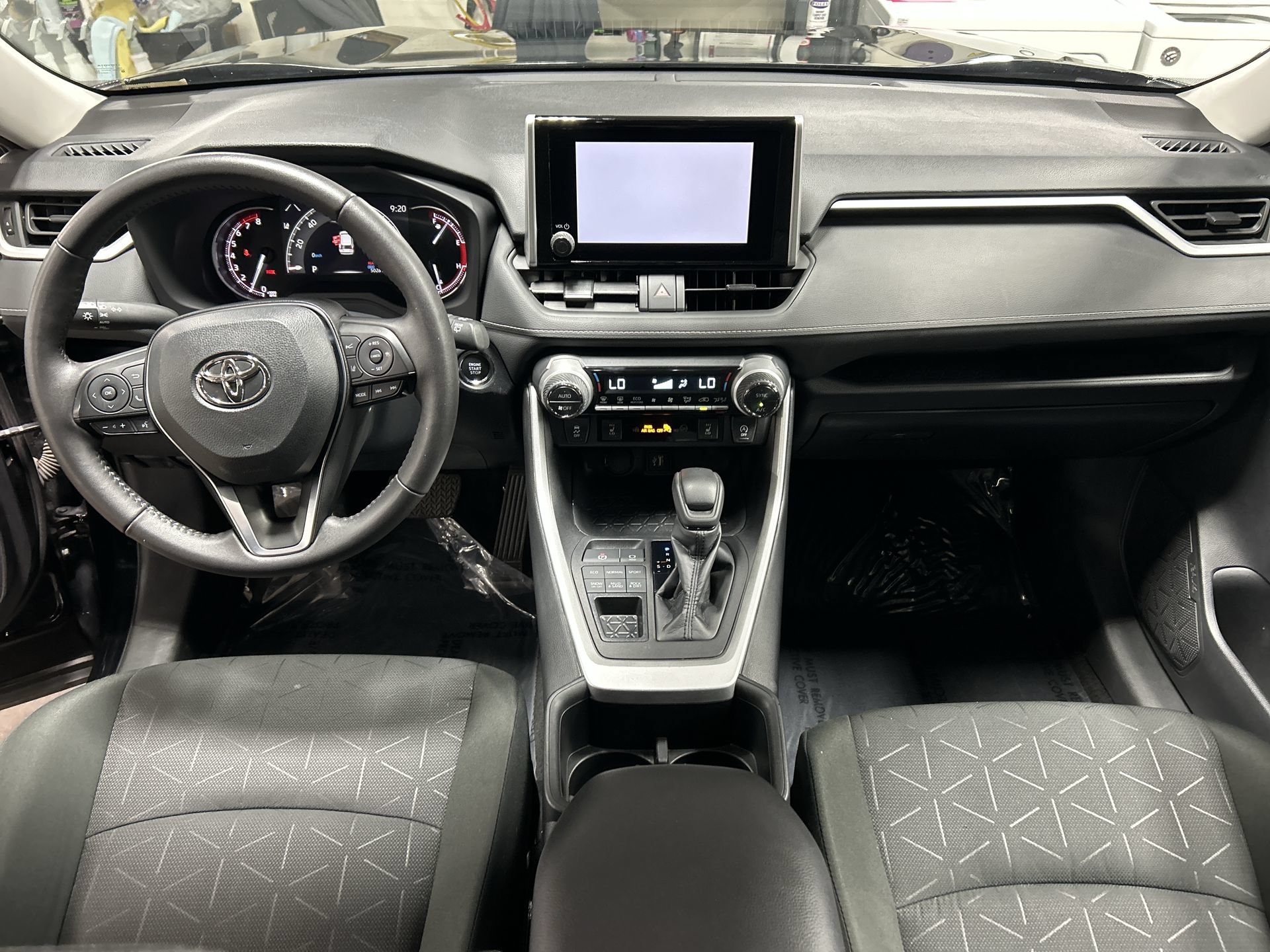 Used 2024 Toyota RAV4 XLE w/ Weather Package AWD/4WD image 21