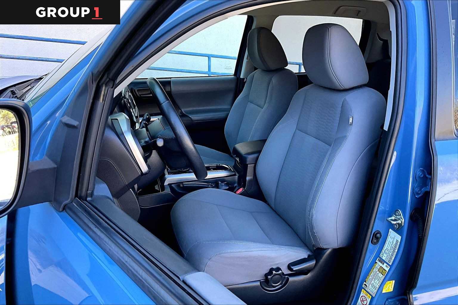 Used 2019 Toyota Tacoma SR5 AWD/4WD image 9