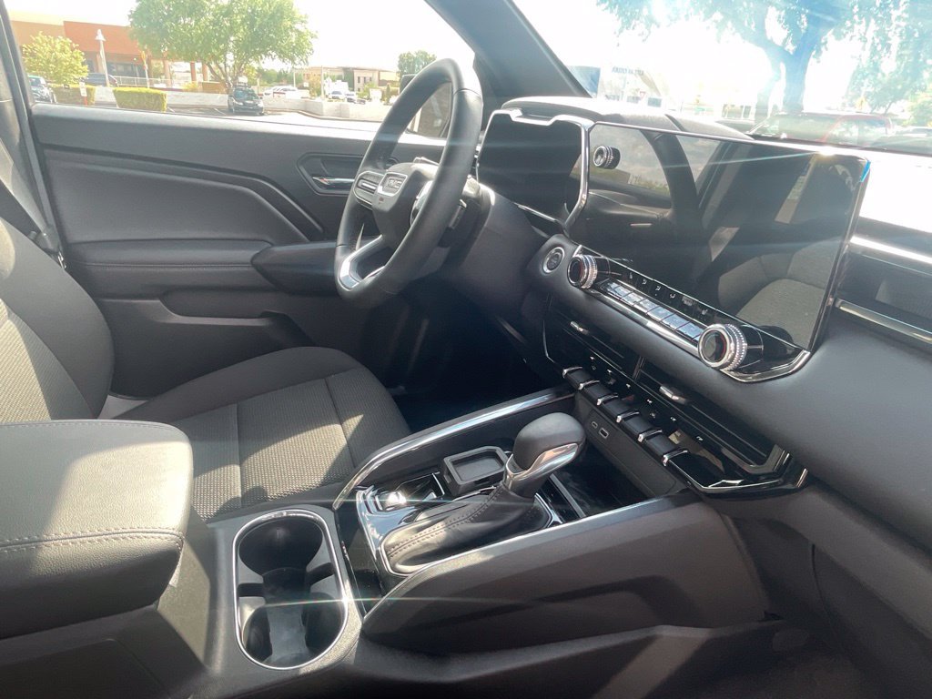Used 2025 GMC Canyon Elevation w/ Convenience Package RWD image 20