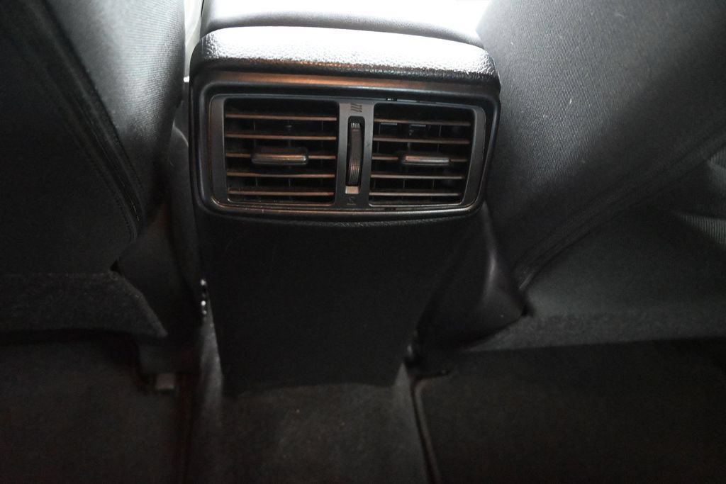 Used 2022 Nissan Rogue Sport SV FWD image 18