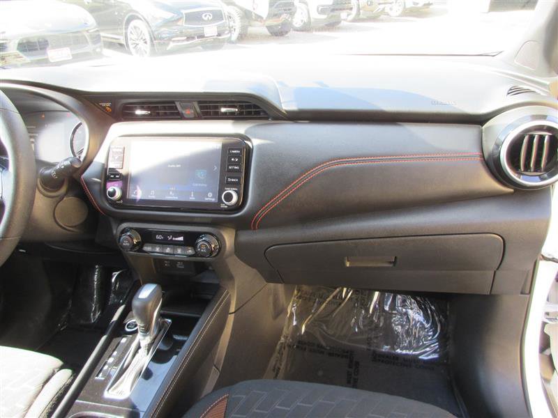 Used 2023 Nissan Kicks SR w/ Interior Electronics Package image 28