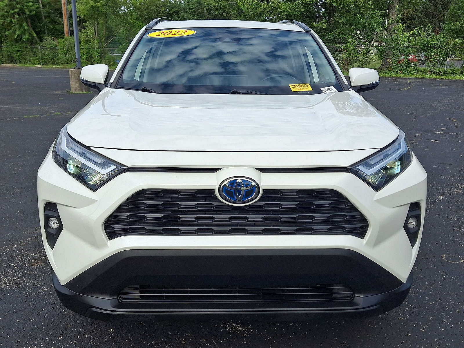 Used 2022 Toyota RAV4 XLE Premium AWD/4WD image 28