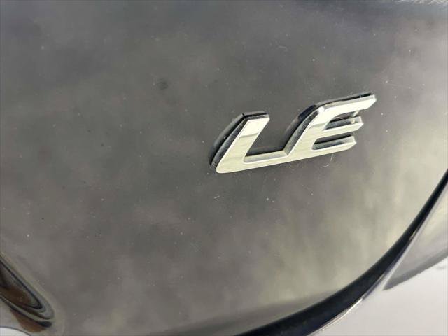 Certified 2022 Toyota Corolla LE FWD image 11