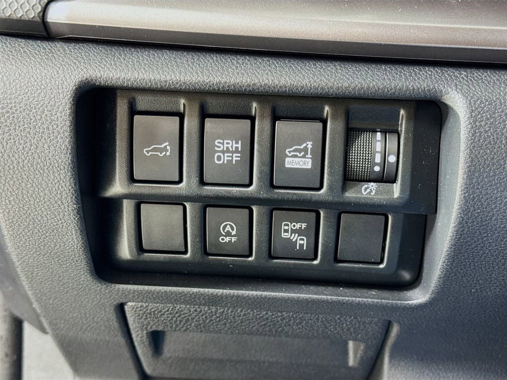 Used 2022 Subaru Forester Premium AWD/4WD image 17