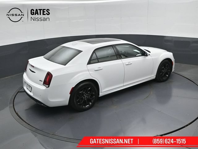 Used 2022 Chrysler 300 Touring L w/ Popular Equipment Group AWD/4WD image 47