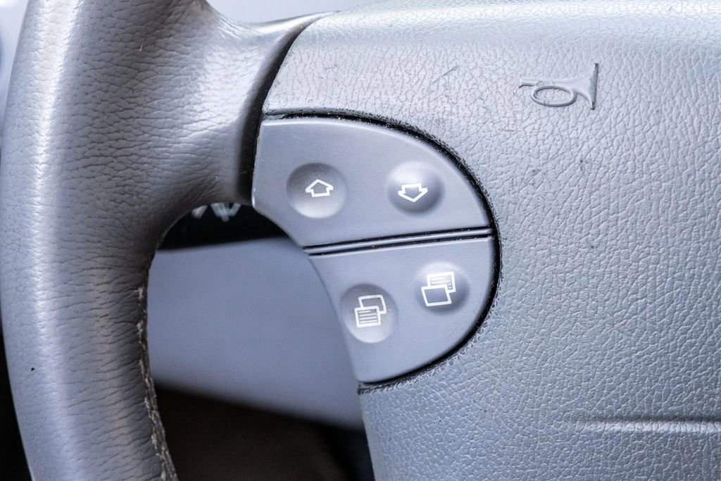 Used 2002 Mercedes-Benz E 320 4MATIC Sedan image 18
