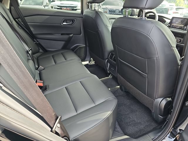 Used 2026 Nissan Rogue Dark Armor AWD/4WD image 15