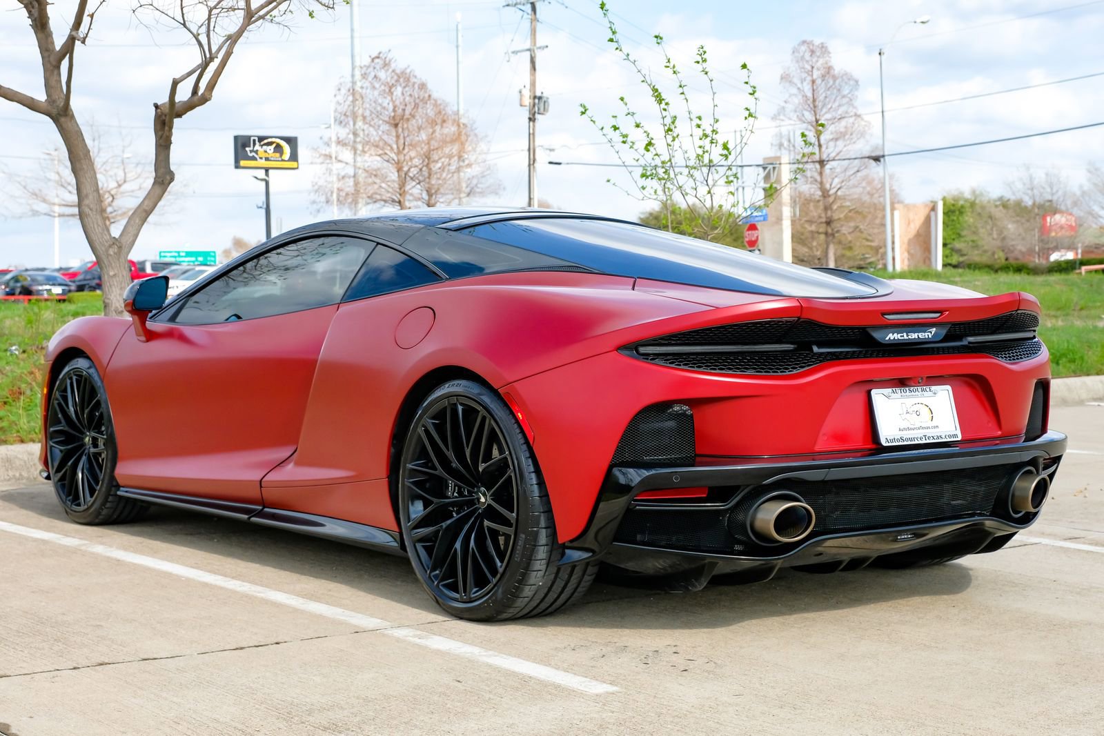 Used 2021 McLaren GT image 13
