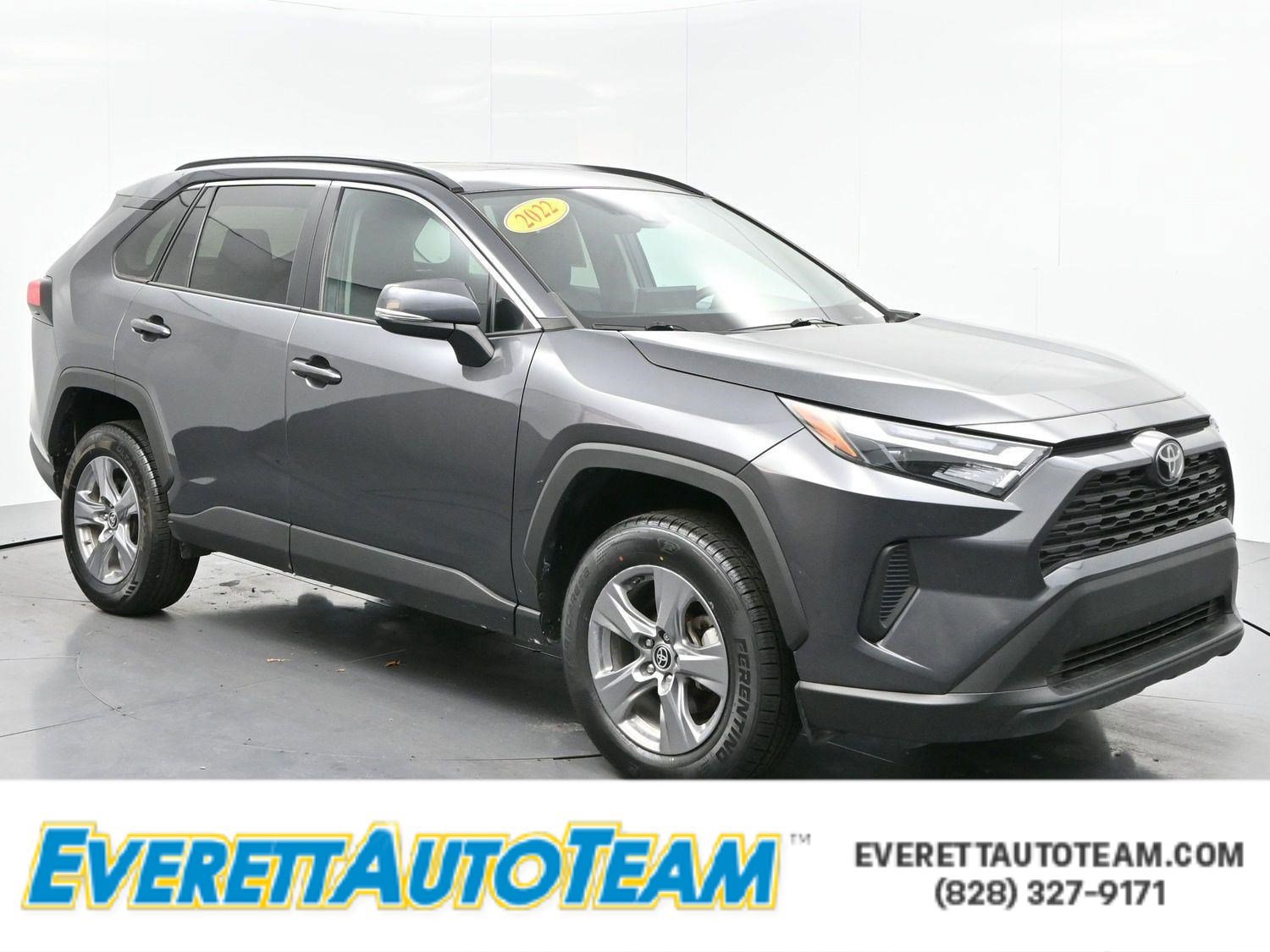 Used 2022 Toyota RAV4 XLE w/ Convenience Package image 1