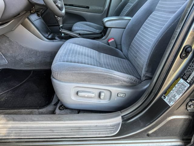 Used 2006 Toyota Camry LE FWD image 24