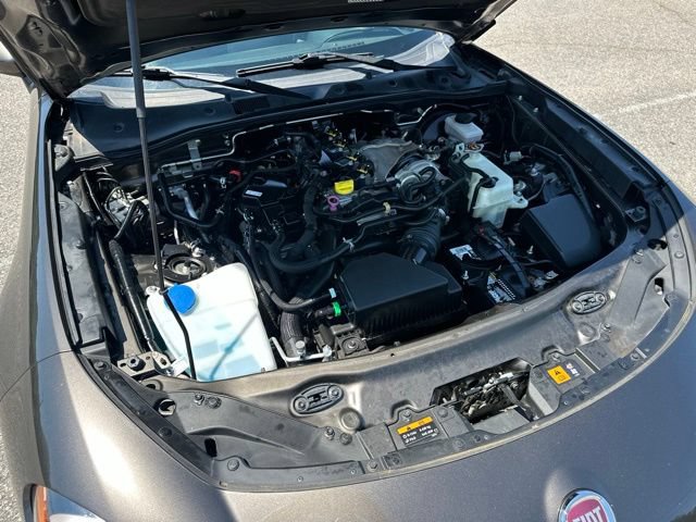 Used 2017 FIAT 124 Spider Classica RWD image 25