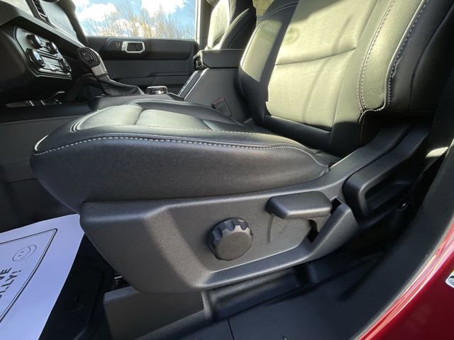 New 2025 Ford Bronco Badlands image 12