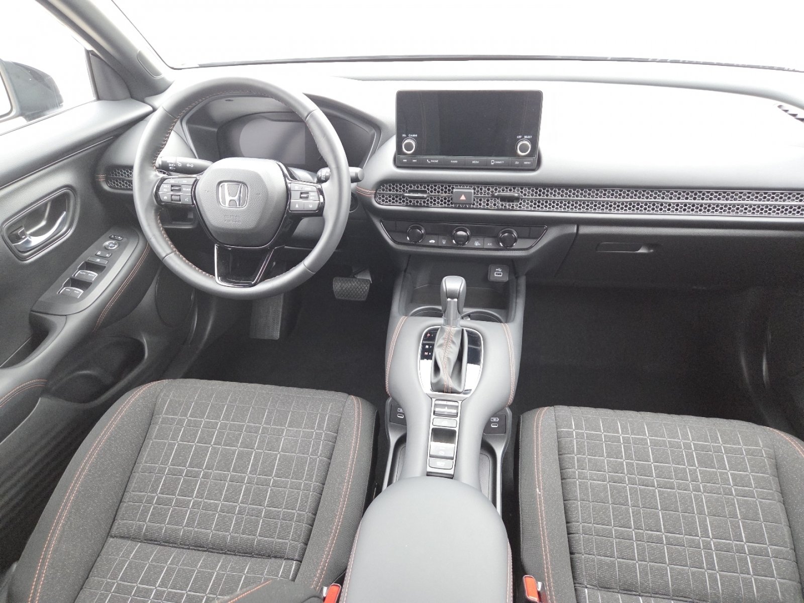 Used 2025 Honda HR-V Sport image 24