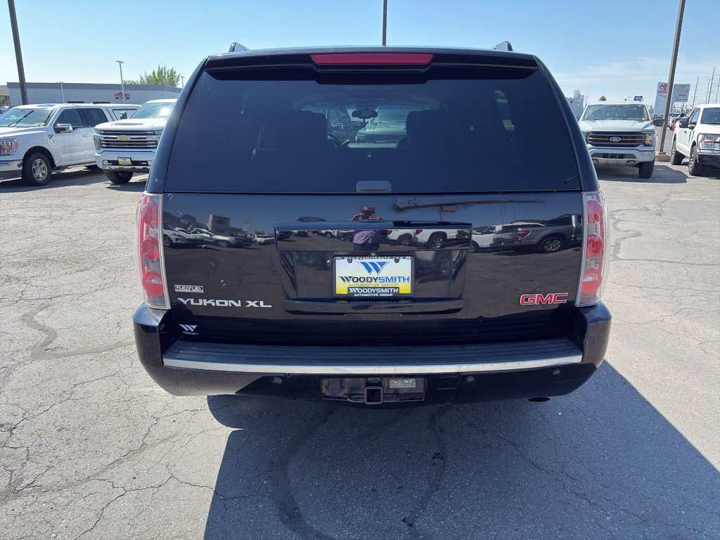 Used 2012 GMC Yukon XL Denali AWD/4WD image 4