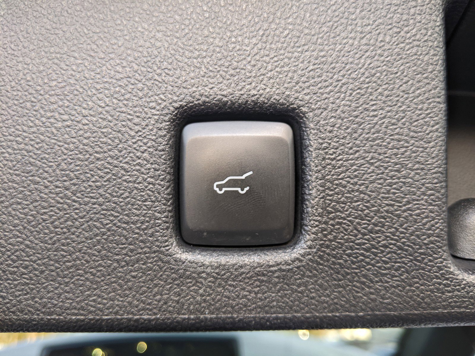 Used 2021 Ford Escape Titanium w/ Titanium Elite Package image 11