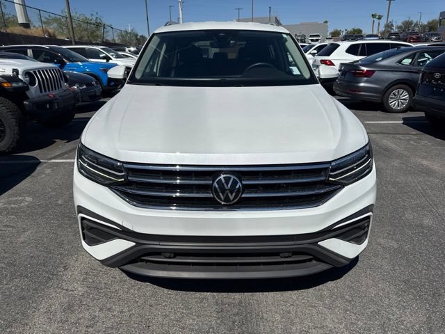 Certified 2023 Volkswagen Tiguan SE AWD/4WD image 2