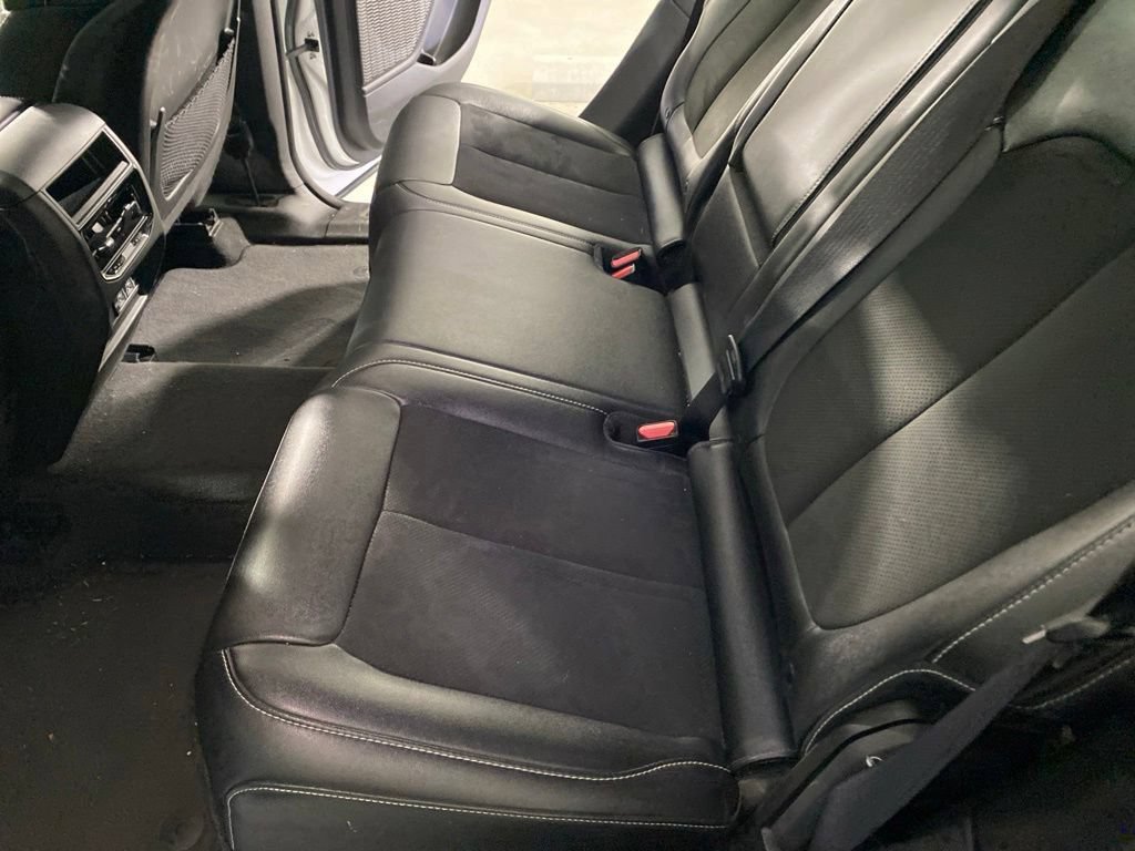 Used 2023 Jeep Grand Cherokee Altitude AWD/4WD image 7