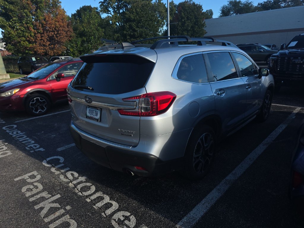 Used 2023 Subaru Ascent Touring AWD/4WD image 6