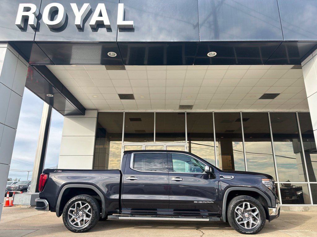 Used 2024 GMC Sierra 1500 SLT AWD/4WD image 1