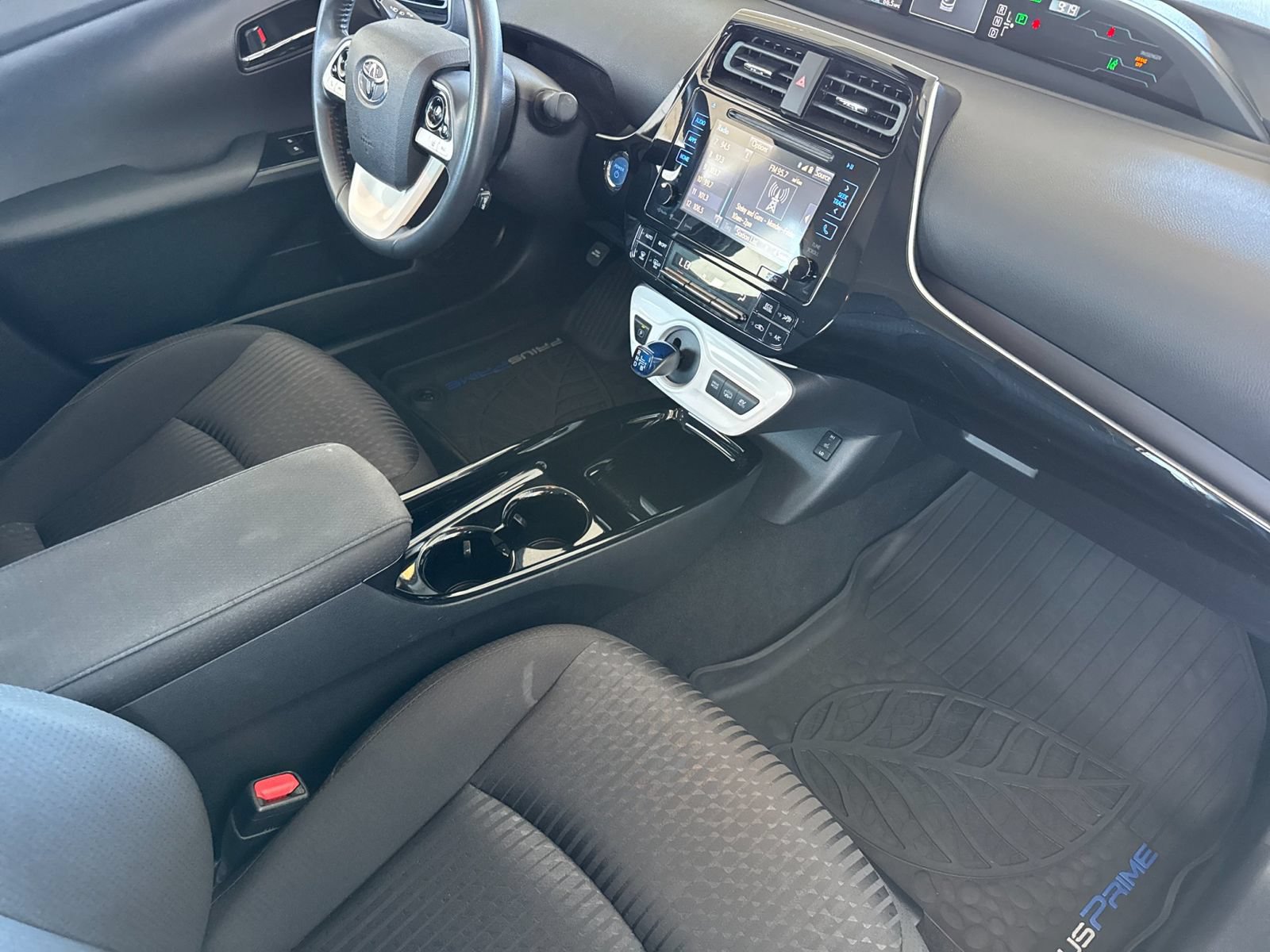 Used 2017 Toyota Prius Prime Plus FWD image 18