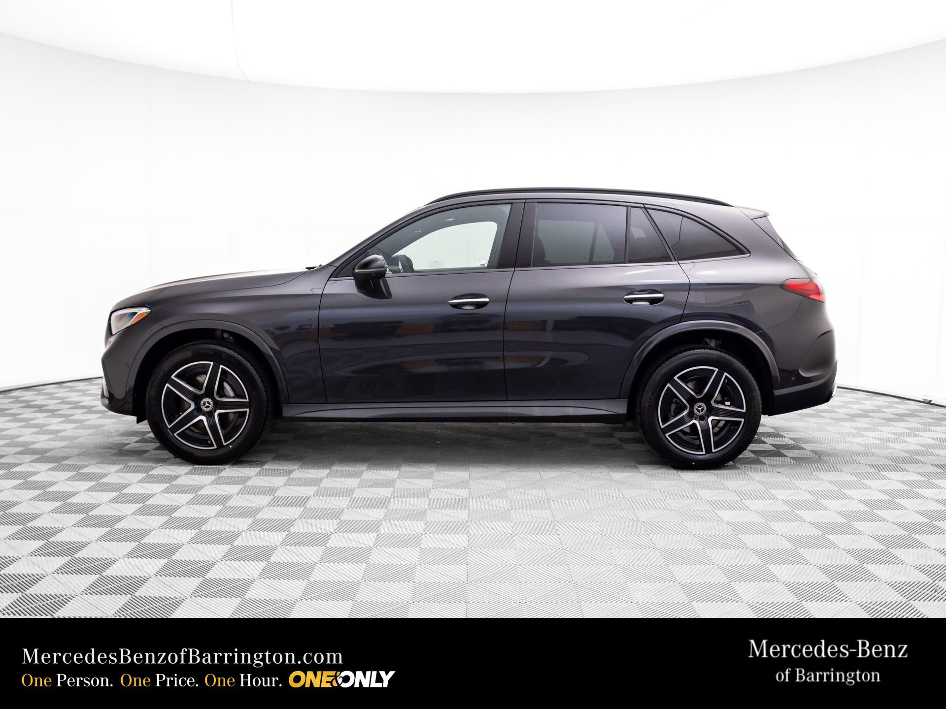 New 2026 Mercedes-Benz GLC 300 4MATIC image 2
