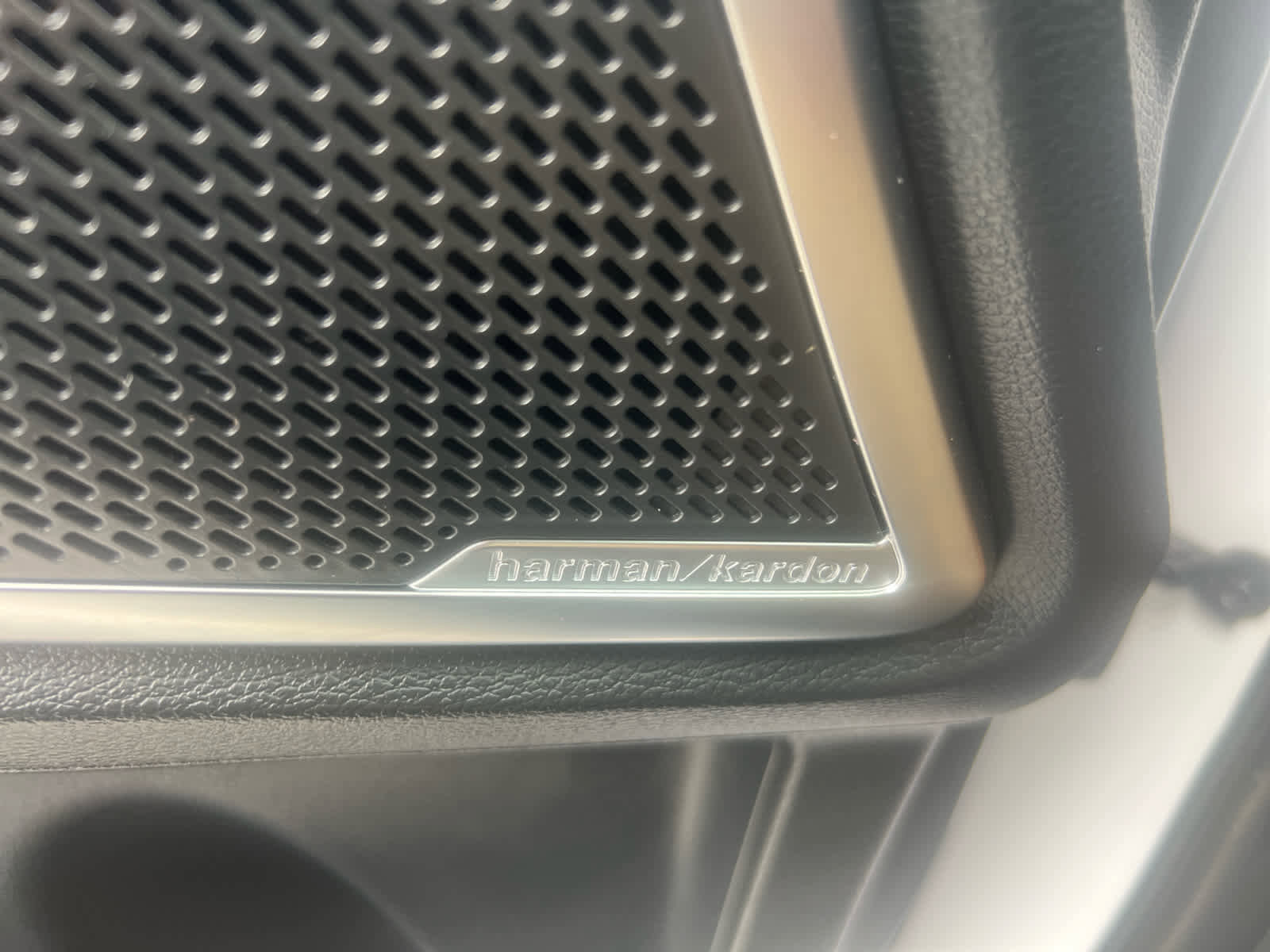 Used 2025 Kia Telluride SX X-Line image 17