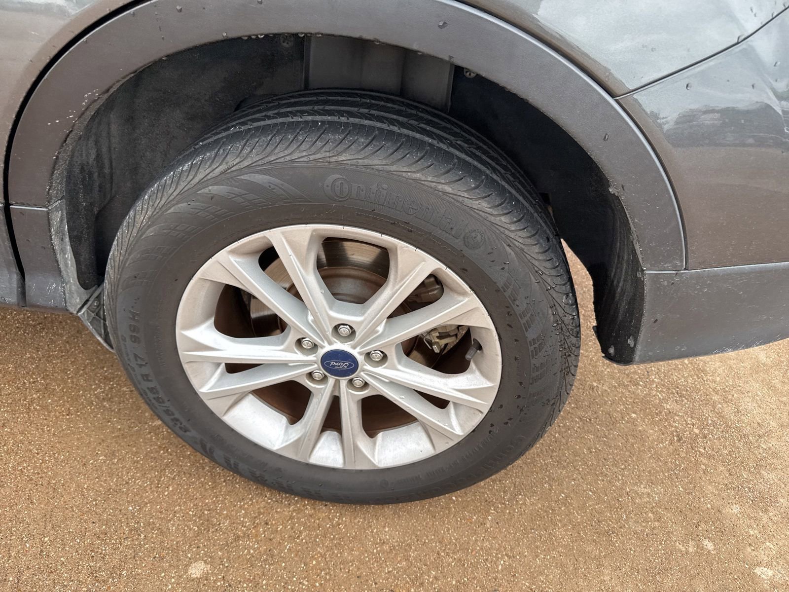 Used 2018 Ford Escape SE w/ SE Sync 3 Package FWD image 10