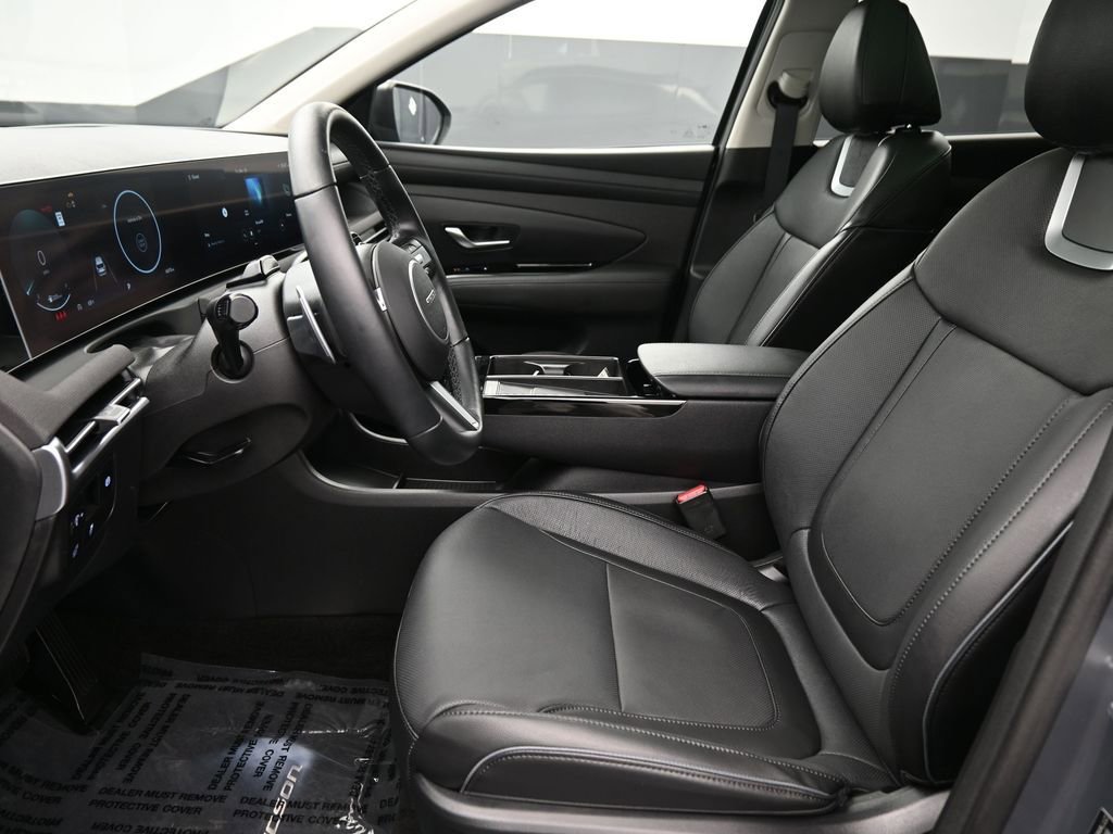 Certified 2025 Hyundai Tucson Limited image 9