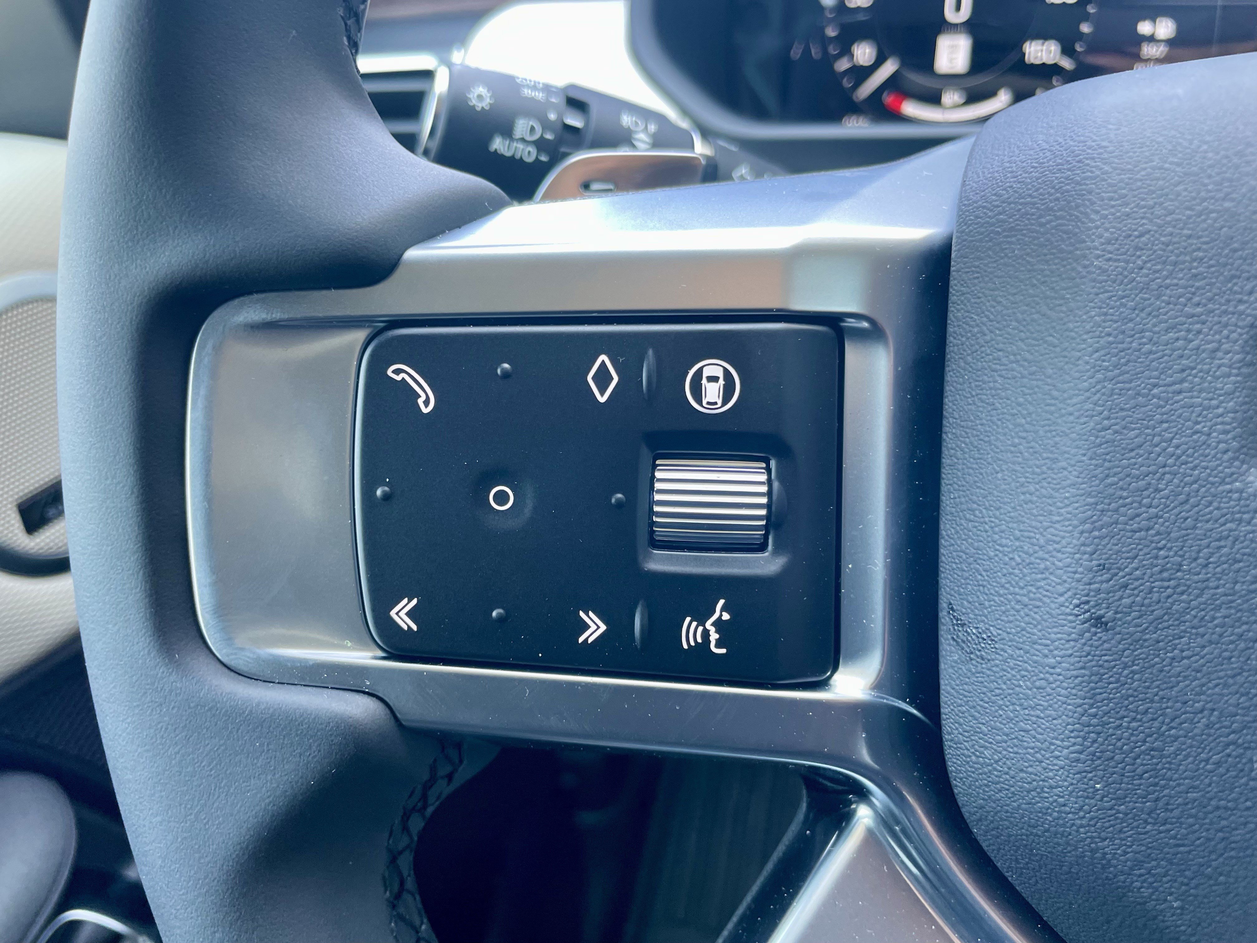 New 2026 Land Rover Discovery Dynamic SE AWD/4WD image 23