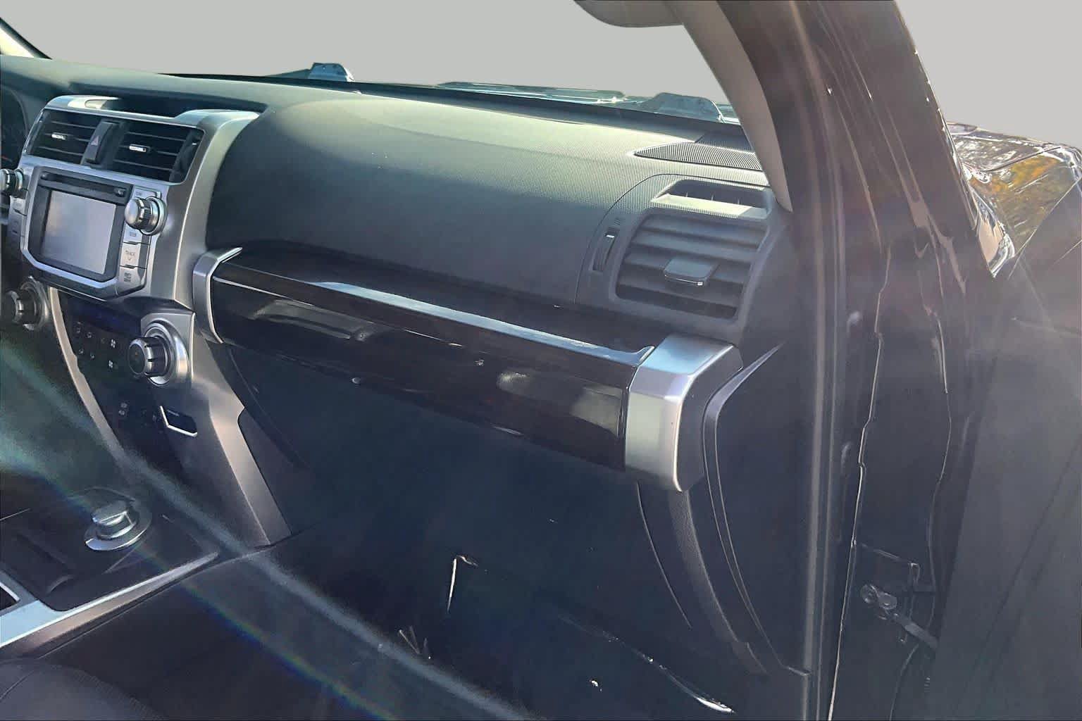 Used 2019 Toyota 4Runner Limited AWD/4WD image 19