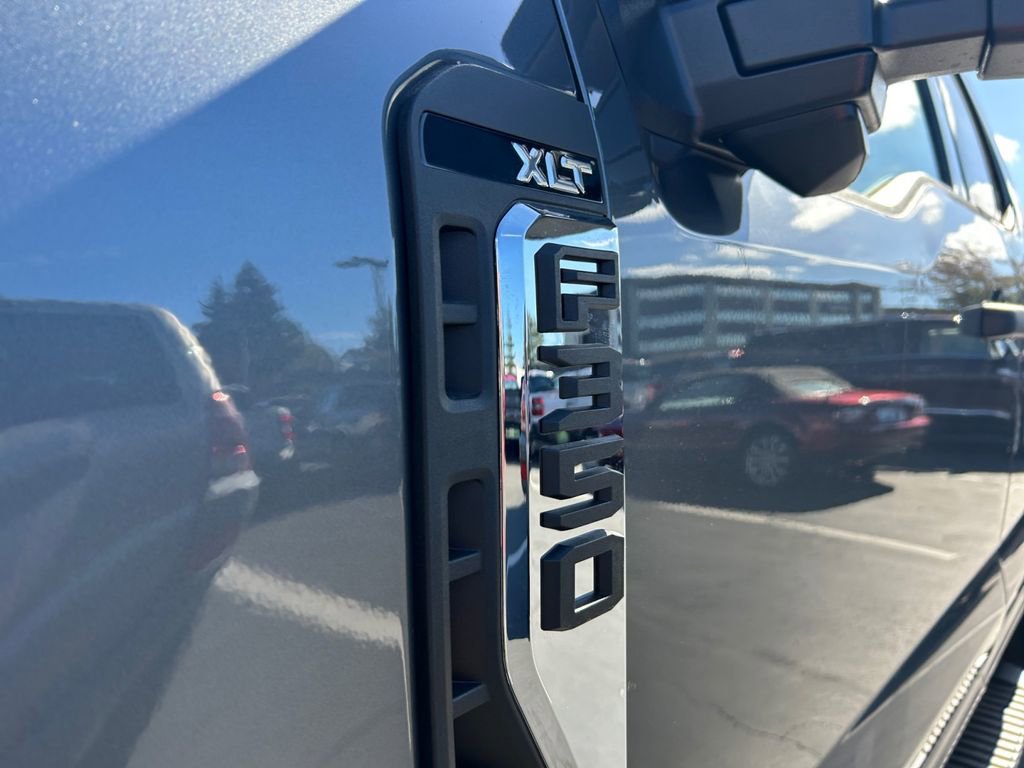 New 2026 Ford F350 XLT image 32