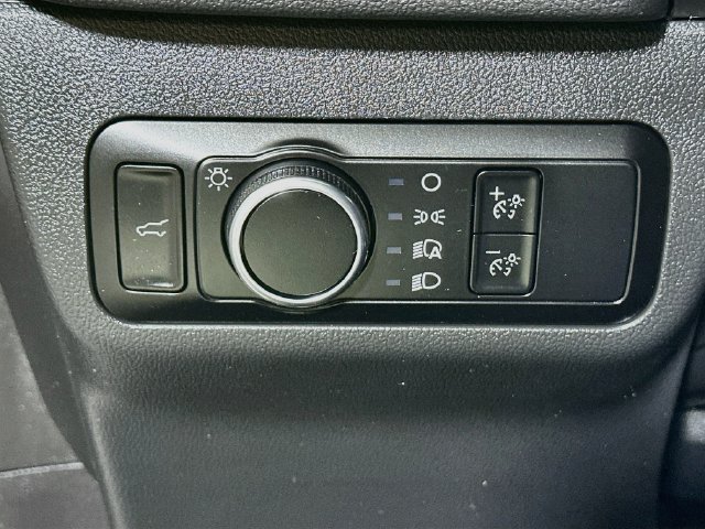 Used 2023 Ford Escape ST-Line w/ Tech Pack #1 AWD/4WD image 13