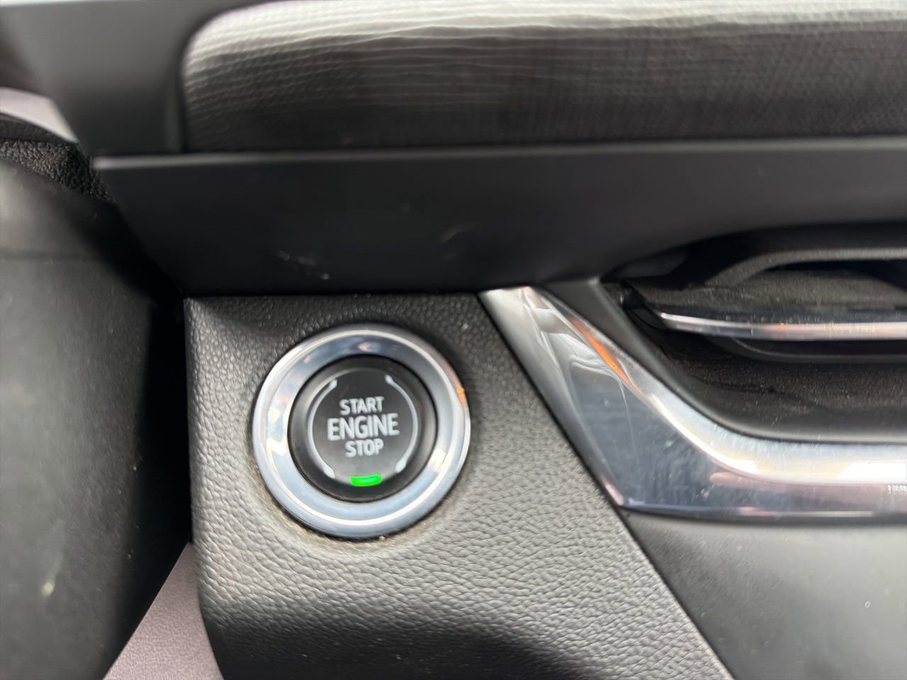 Used 2024 Buick Envista Preferred image 24