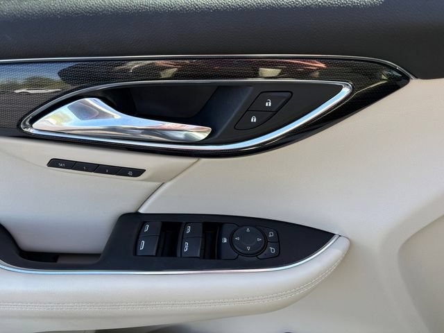 Used 2023 Buick Envision Essence AWD/4WD image 19