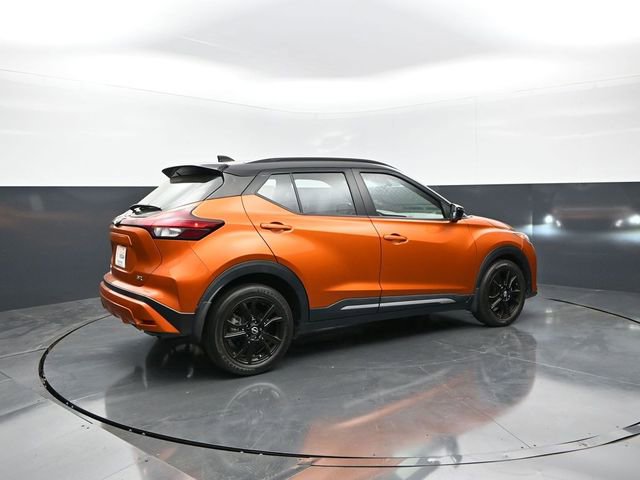 Used 2022 Nissan Kicks SR w/ Premium Package FWD image 7
