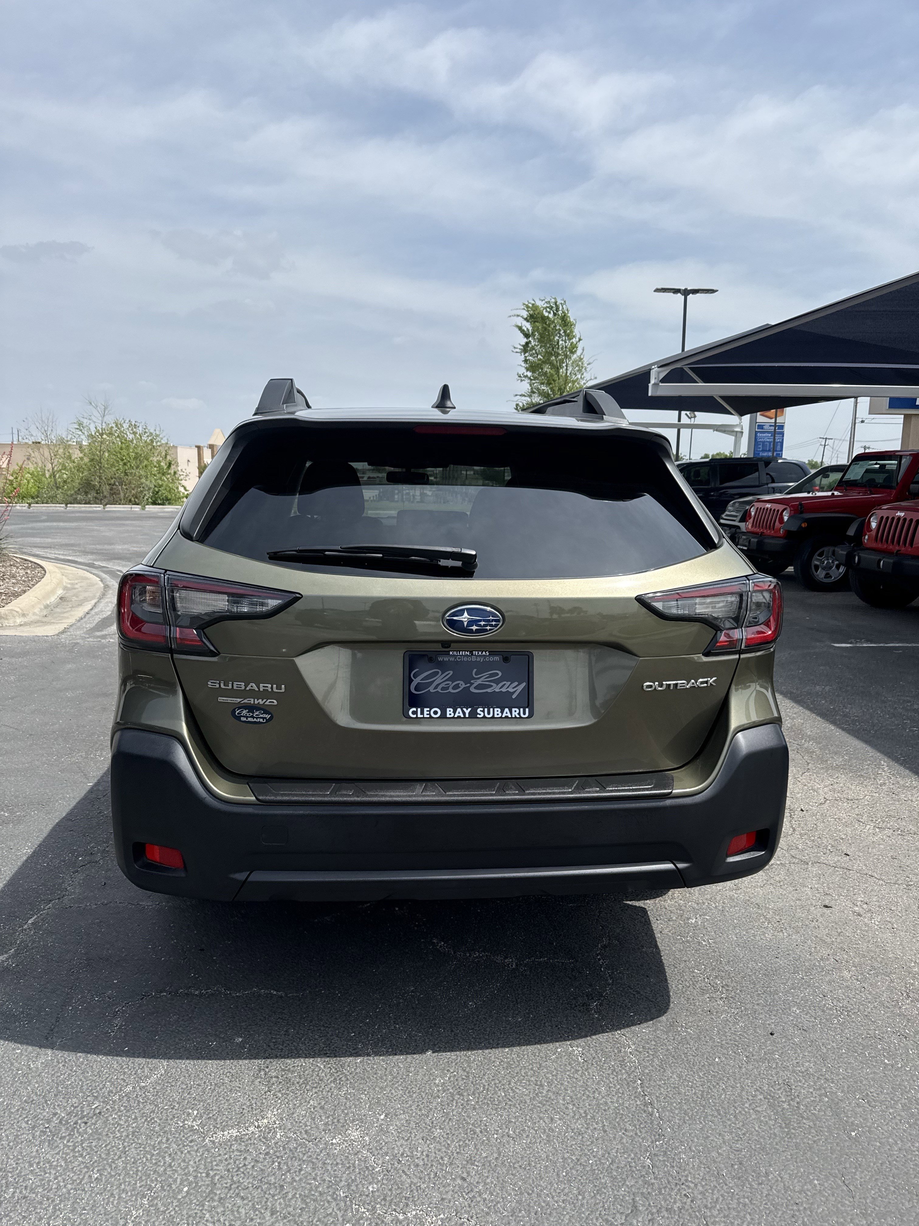 Used 2024 Subaru Outback Premium image 6