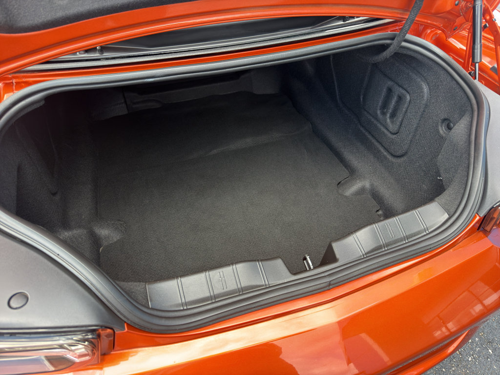 Used 2022 Chevrolet Camaro SS RWD image 12