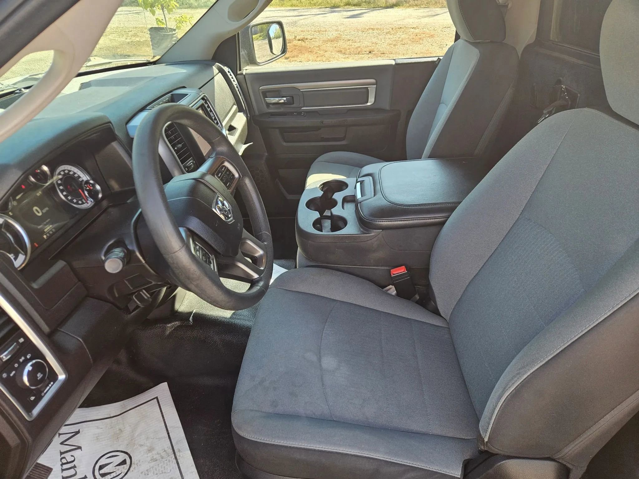 Used 2022 RAM 1500 Classic SLT w/ Electronics Group image 8