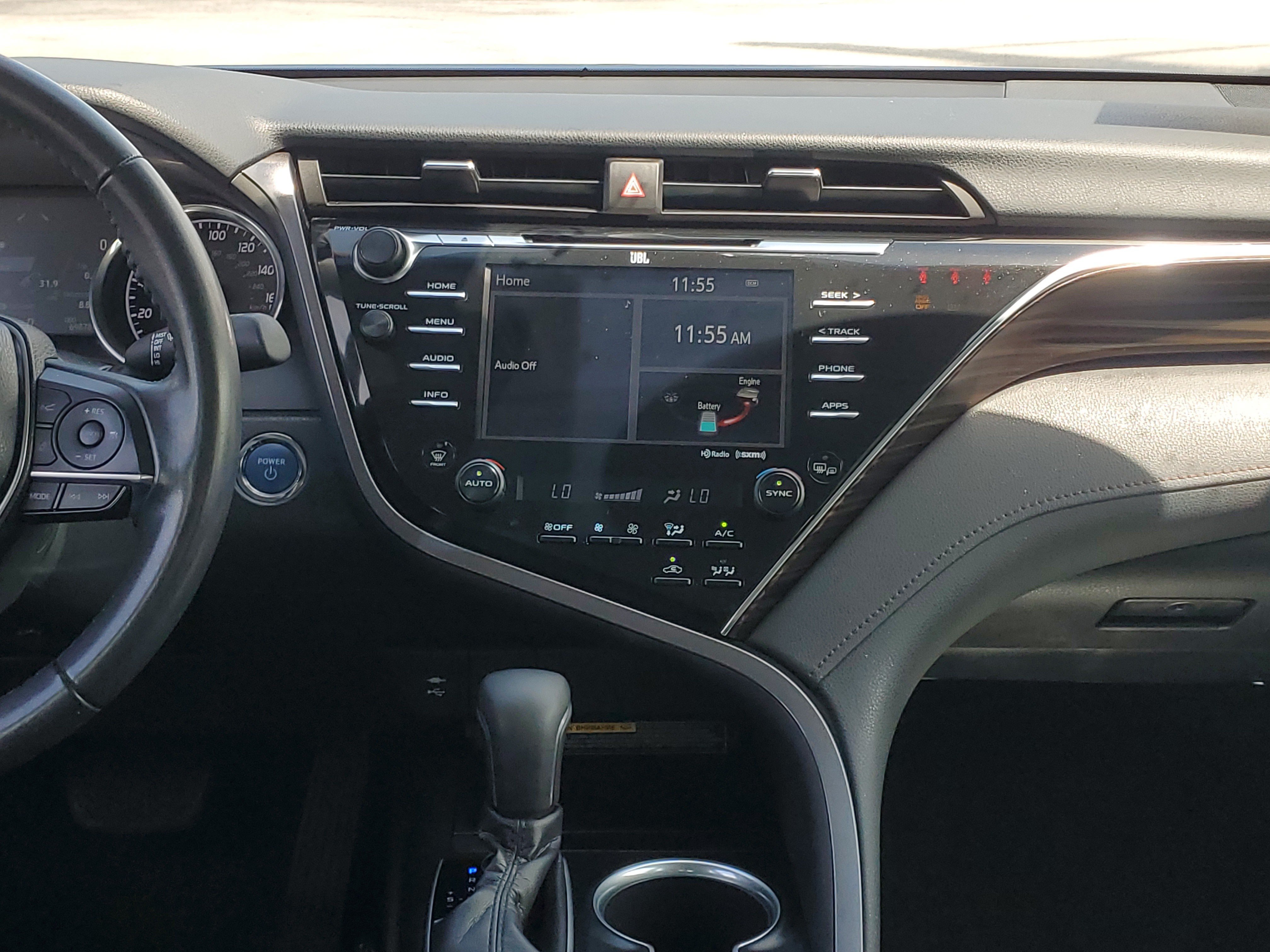 Certified 2018 Toyota Camry XLE w/ Audio Package FWD image 17