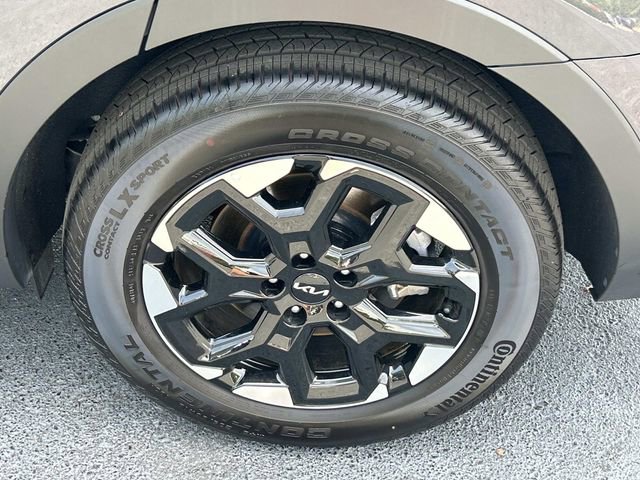 Used 2025 Kia Sorento S w/ Panoramic Sunroof Package FWD image 13