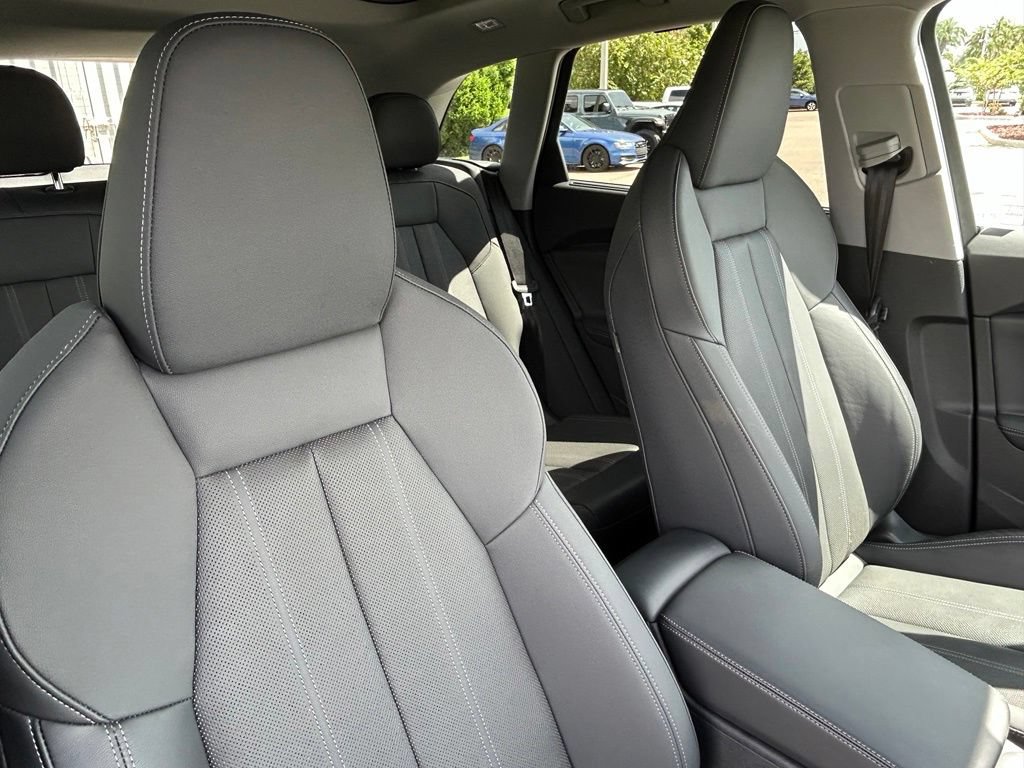 Used 2025 Audi Q5 Premium Plus AWD/4WD image 41