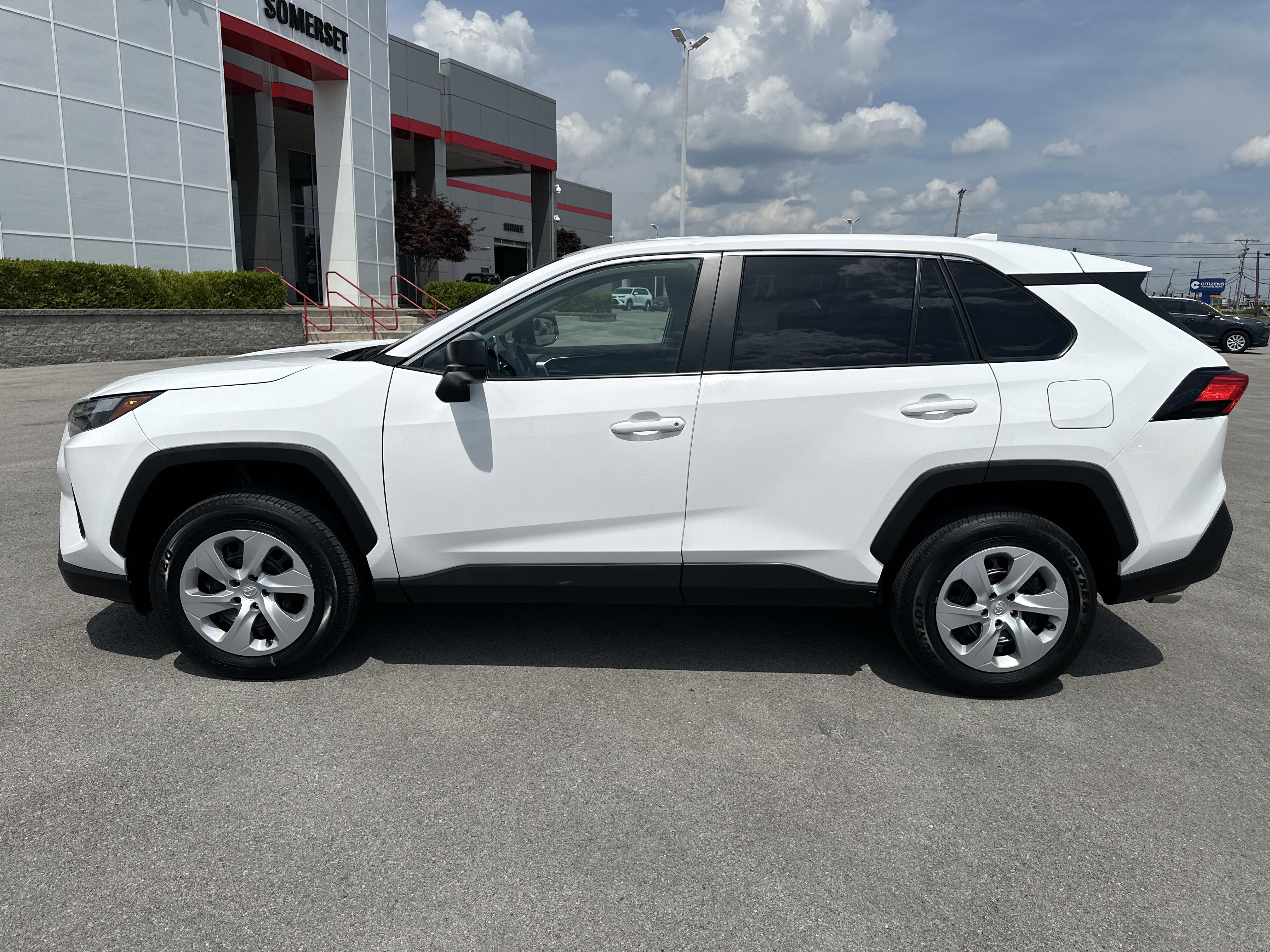 Certified 2025 Toyota RAV4 LE AWD/4WD image 10