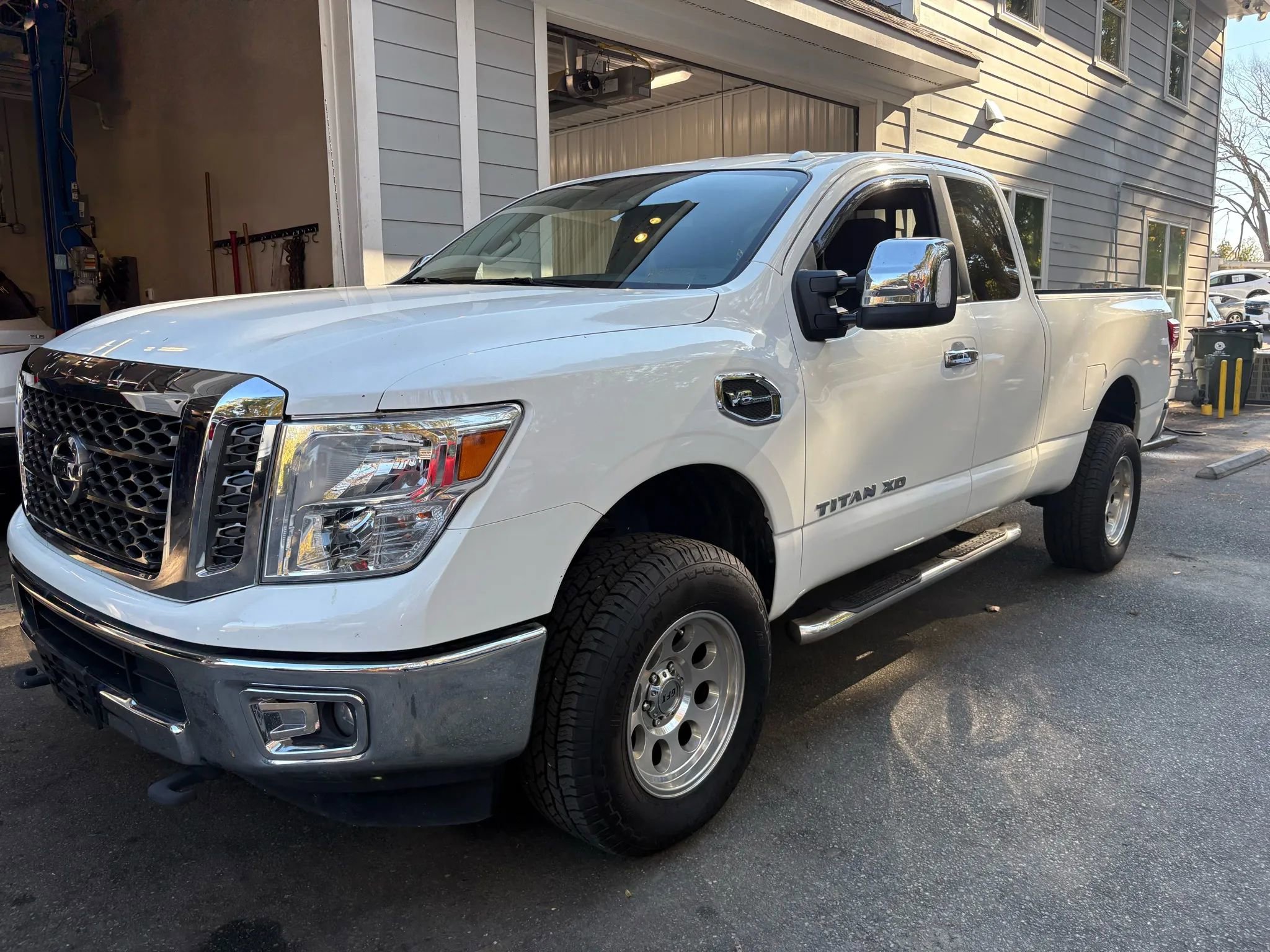 Used 2018 Nissan Titan SV